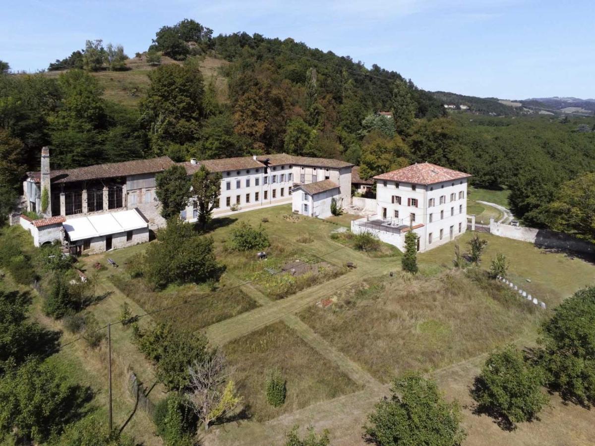 Ancienne Fabrique De Soie A La Galiciere Acomodação com café da manhã Chatte Exterior foto
